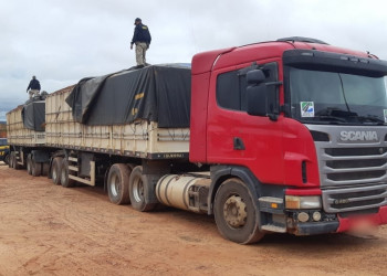 PRF, IBAMA e SEMAR apreendem quase 200,00 m³ de madeira irregular no Piauí